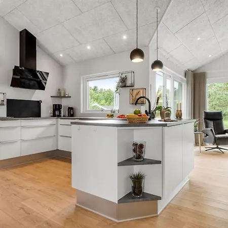 Holiday home Frederikke - 990m From The Sea By Interhome Bindslev