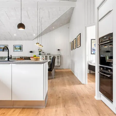 Frederikke - 990m From The Sea By Interhome *